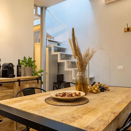 Santo Spirito Rooftop Retreat *