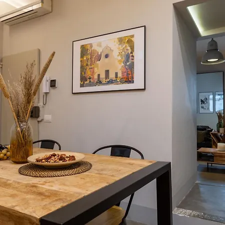 Santo Spirito Rooftop Retreat * Florence