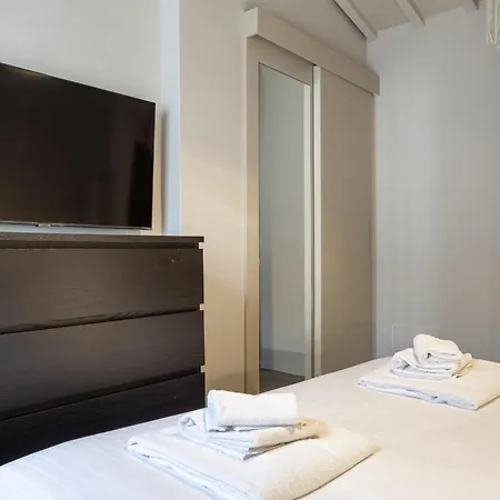 Santo Spirito Rooftop Retreat * Florence
